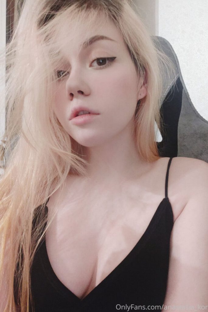 anastasia_komori
