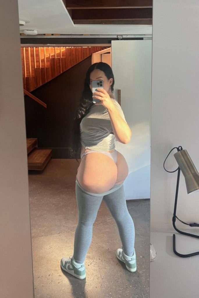 欧美肥臀媚黑博主 lillianette(Lillianette)onlyfans资源合集下载【179P+161V】 16 15005852132