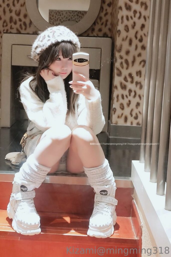 香港擦边福利姬博主 mingming318(Kizami)onlyfans资源合集下载【390P+13V】 13 mingming318