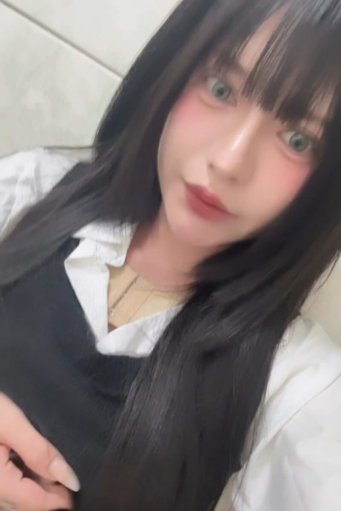 台湾极品大胸符文美女博主 jianyao1110(Jian Yao 簡瑤 💋)onlyfans资源合集下载【2P+17V】 15 11052602635